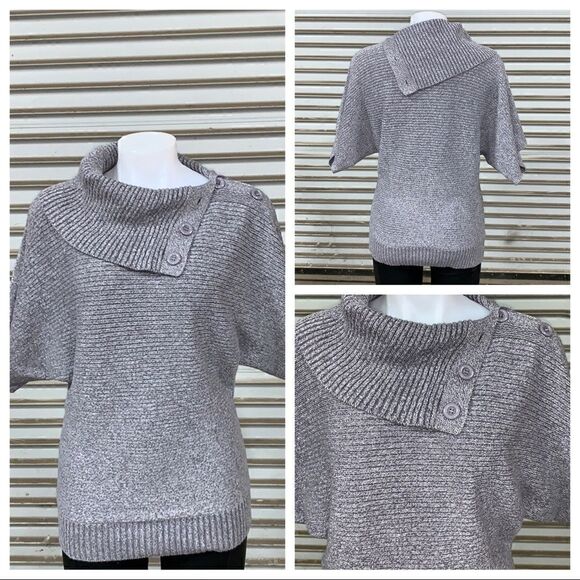 🛍️Grass grey sweater side button on the neck - Picture 1 of 7